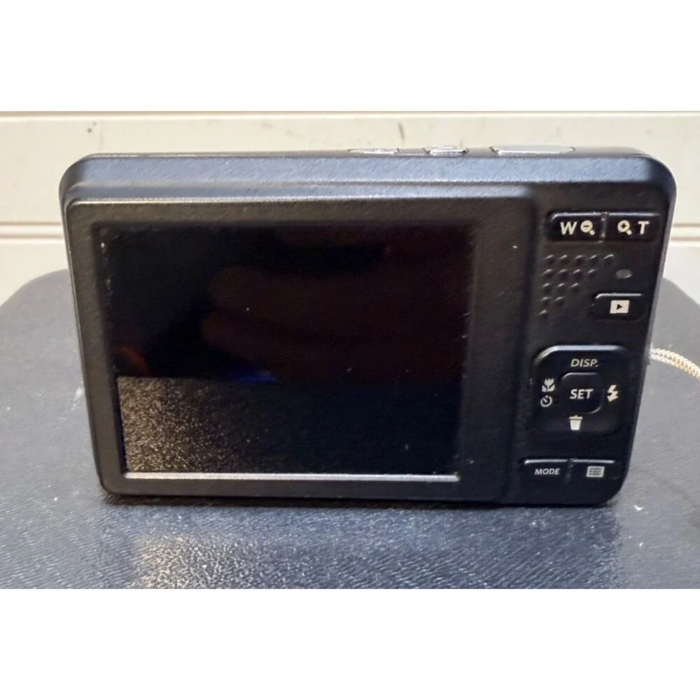 Kodak Pixpro FZ53 Digital Camera with 2 Batteries & charger *tested*